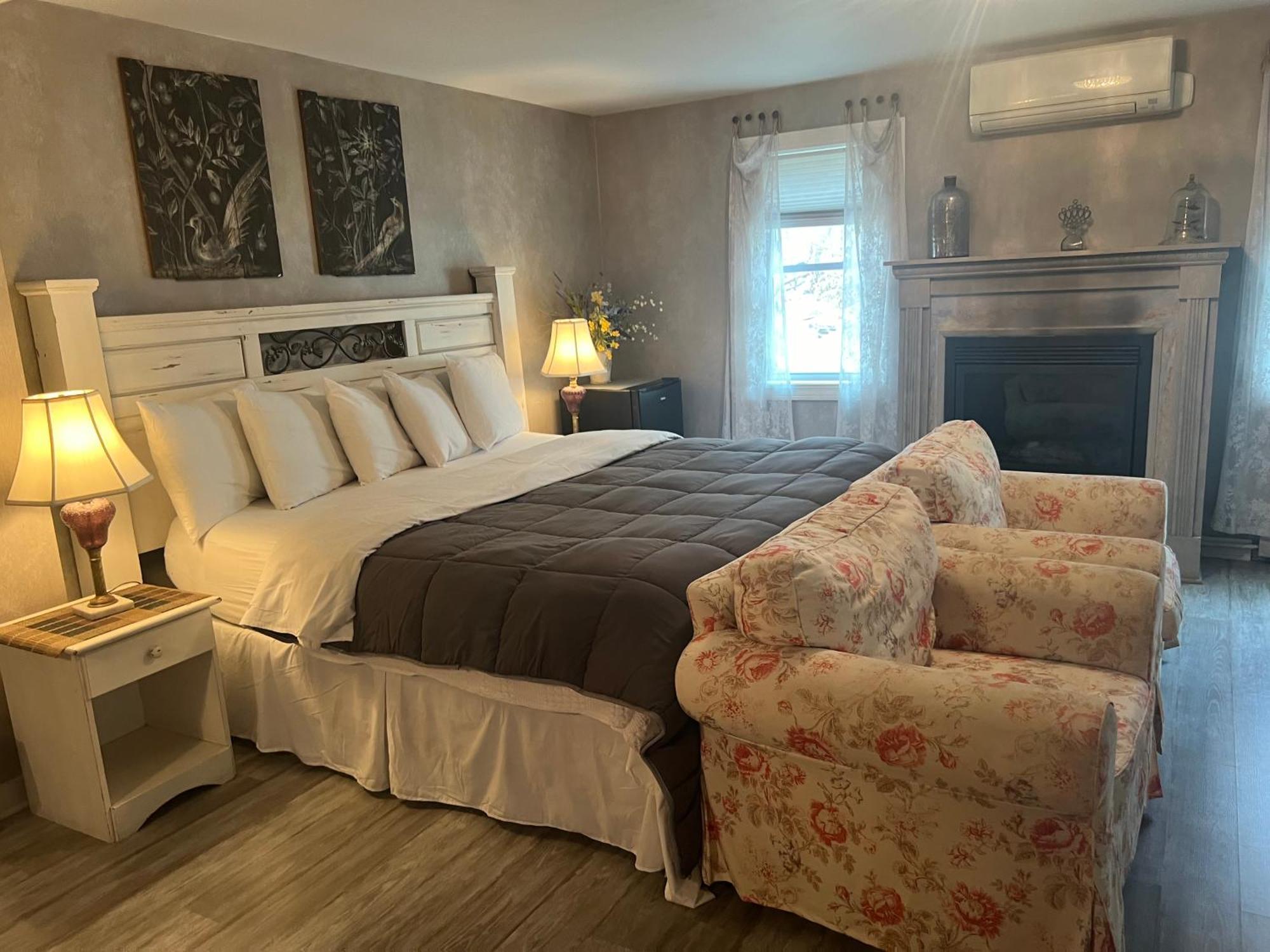 The Vermont Inn Mendon Esterno foto
