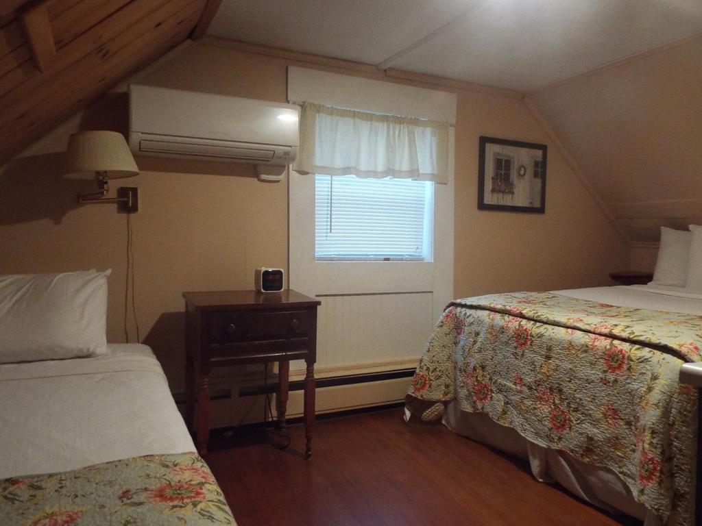 The Vermont Inn Mendon Esterno foto