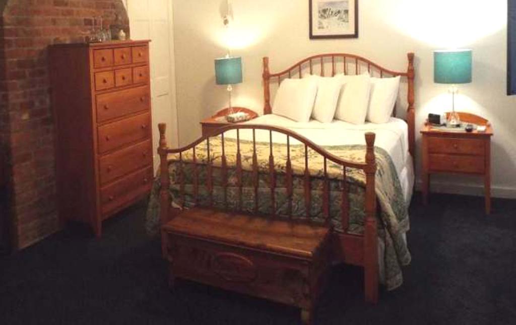 The Vermont Inn Mendon Esterno foto