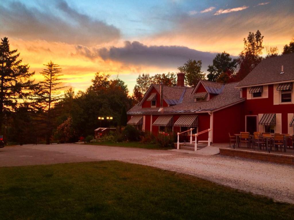 The Vermont Inn Mendon Esterno foto