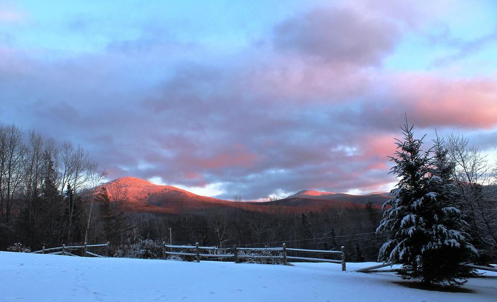 The Vermont Inn Mendon Esterno foto